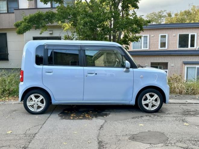 ピクシススペースX 4WD タイミングチェーン車　メモリーナビ　フルセグテレビ　DVD再生 Bluetooth エンジンスターター　スタッドレス付き 4WD 660 5Dr