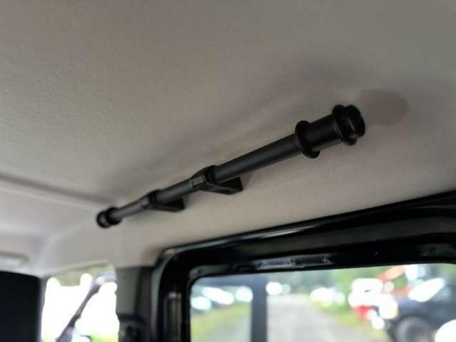 ジムニーシエラ1.5 JC 4WD パワステ パワーウィンドウ 社外ナビ 社外アルミ ABS キーレス ワンオーナー ETC ドライブレコーダー リフトアップ 横滑り防止装置 盗難防止装置 シートヒーター 1500