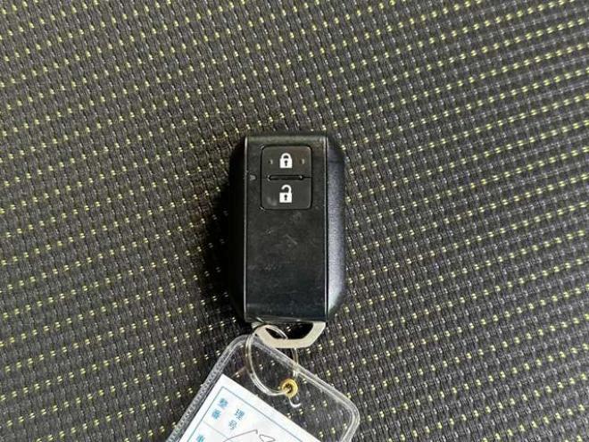 ジムニーシエラ1.5 JC 4WD パワステ パワーウィンドウ 社外ナビ 社外アルミ ABS キーレス ワンオーナー ETC ドライブレコーダー リフトアップ 横滑り防止装置 盗難防止装置 シートヒーター 1500