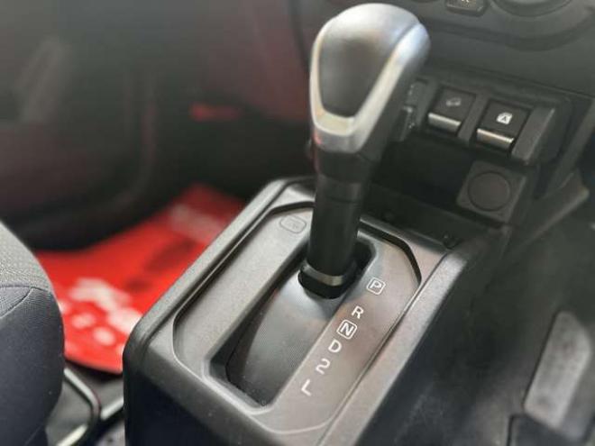 ジムニーシエラ1.5 JC 4WD パワステ パワーウィンドウ 社外ナビ 社外アルミ ABS キーレス ワンオーナー ETC ドライブレコーダー リフトアップ 横滑り防止装置 盗難防止装置 シートヒーター 1500