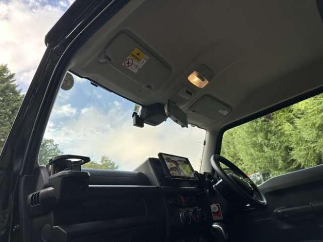 ジムニーシエラ1.5 JC 4WD パワステ パワーウィンドウ 社外ナビ 社外アルミ ABS キーレス ワンオーナー ETC ドライブレコーダー リフトアップ 横滑り防止装置 盗難防止装置 シートヒーター 1500