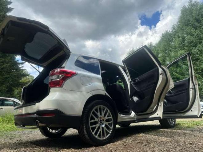 フォレスター2.0 tS 4WD 300台限定車/ターボ/社外ナビ/Bカメラ/電動リアゲート 2000