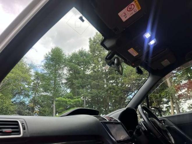 フォレスター2.0 tS 4WD 300台限定車/ターボ/社外ナビ/Bカメラ/電動リアゲート 2000