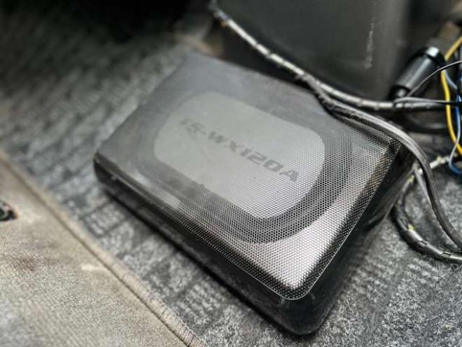ランドクルーザー80 4.2 VXリミテッド EGR装着車 ディーゼルターボ 4WD リフトアップ 社外バンパー 3連メーター サンルーフ キーレス クルーズコントロール ETC パワステ パワーウィンドウ 社外ナビ 社外アルミ キーレスエントリー 4200