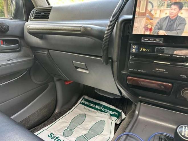 ランドクルーザー80 4.2 VXリミテッド EGR装着車 ディーゼルターボ 4WD リフトアップ 社外バンパー 3連メーター サンルーフ キーレス クルーズコントロール ETC パワステ パワーウィンドウ 社外ナビ 社外アルミ キーレスエントリー 4200