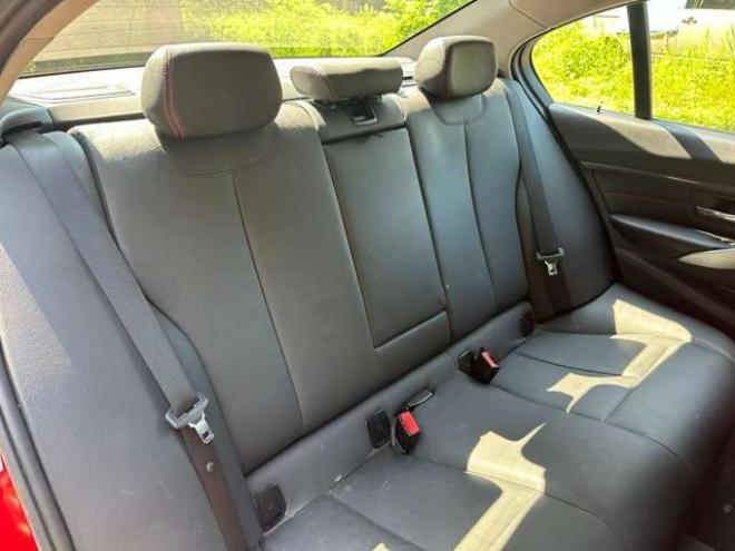 BMW3シリーズ 320i xドライブ 4WD 電動シート/ナビ/Bカメラ/CD/Bluetooth 正規輸入車 2000