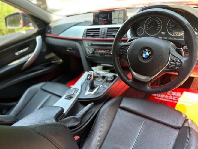 BMW3シリーズ 320i xドライブ 4WD 電動シート/ナビ/Bカメラ/CD/Bluetooth 正規輸入車 2000