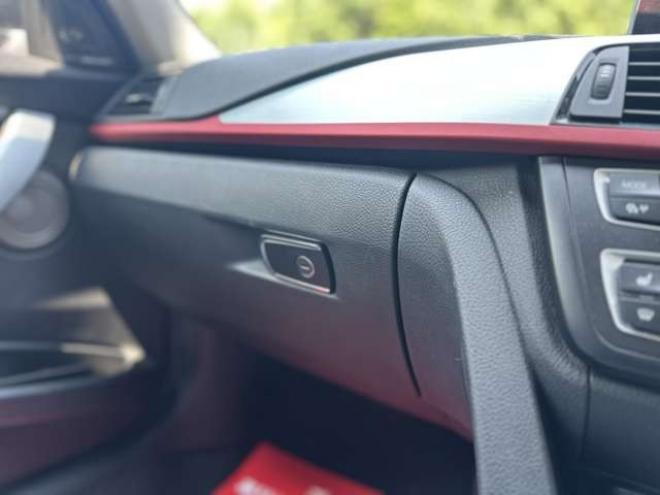 BMW3シリーズ 320i xドライブ 4WD 電動シート/ナビ/Bカメラ/CD/Bluetooth 正規輸入車 2000