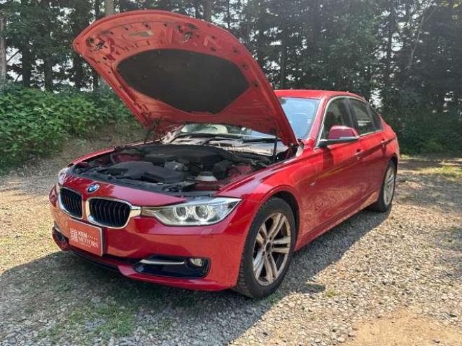 BMW3シリーズ 320i xドライブ 4WD 電動シート/ナビ/Bカメラ/CD/Bluetooth 正規輸入車 2000