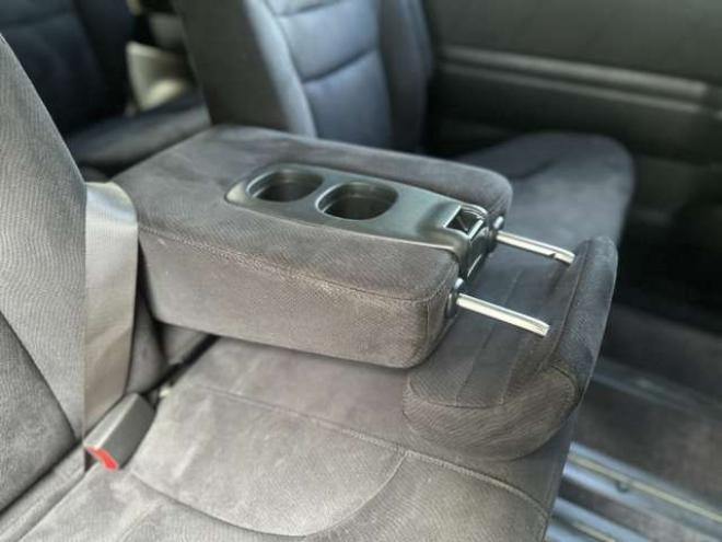 エリシオン2.4 G エアロ HDDナビスペシャルパッケージ 4WD ABS バックカメラ 盗難防止装置 エアコン パワステ パワーウィンドウ HDDナビ ETC キーレス 3列シート 両側電動スライドドア アルミホイール DVD再生 CD フォグランプ 2400