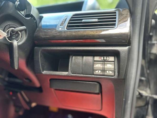 エリシオン2.4 G エアロ HDDナビスペシャルパッケージ 4WD ABS バックカメラ 盗難防止装置 エアコン パワステ パワーウィンドウ HDDナビ ETC キーレス 3列シート 両側電動スライドドア アルミホイール DVD再生 CD フォグランプ 2400