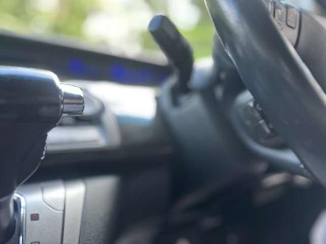 エリシオン2.4 G エアロ HDDナビスペシャルパッケージ 4WD ABS バックカメラ 盗難防止装置 エアコン パワステ パワーウィンドウ HDDナビ ETC キーレス 3列シート 両側電動スライドドア アルミホイール DVD再生 CD フォグランプ 2400