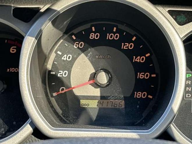 ハイラックスサーフ2.7 SSR-X アメリカンバージョン 4WD コンビハンドル 社外ナビ バックカメラ ETC 社外スターター 社外ヘッドライト シートカバー パワーウィンドウ パワステ 純正アルミ ABS キーレス 社外テール 社外グリル 2700