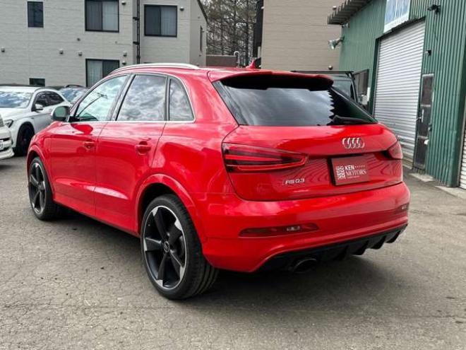 アウディRS Q3 2.5 4WD ナビTV/Bカメラ/パワーシート/純正AW 正規輸入車 2500