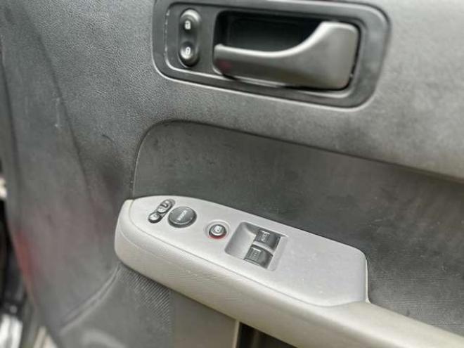 エレメント2.4 4WD ETC/社外ナビ/後席モニター/ルーフラック 2400