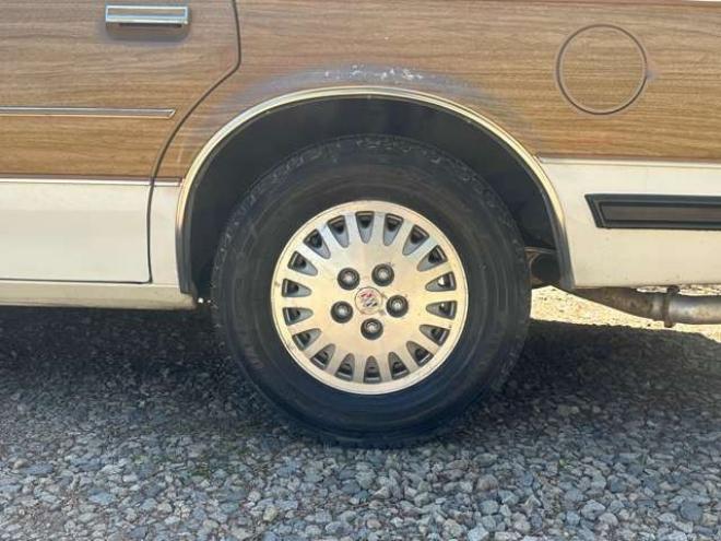 ビュイックリーガルワゴン エステート 社外ナビ ドラレコ AW キーレス 正規輸入車 2WD 3100