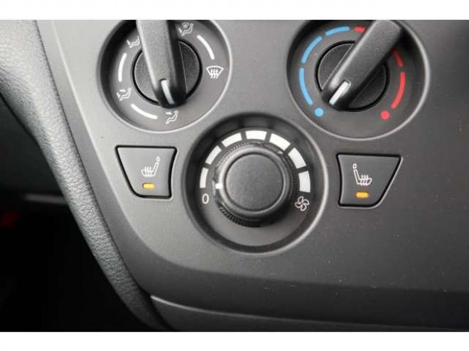 eKクロススペースM 4WD CDプレイヤー シートヒーター LED 660