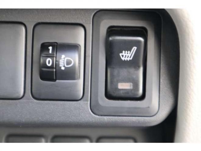 デイズS 4WD CDプレイヤー エマージェンシーブレーキ 運転席シートヒーター 踏み間違い衝突防止アシスト 660