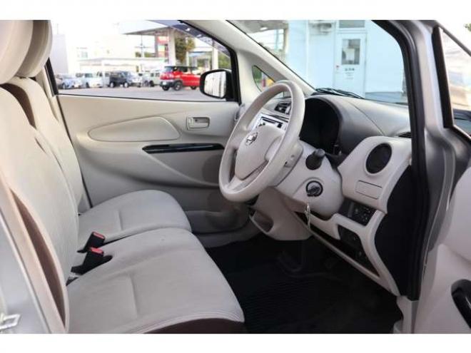 デイズS 4WD CDプレイヤー エマージェンシーブレーキ 運転席シートヒーター 踏み間違い衝突防止アシスト 660