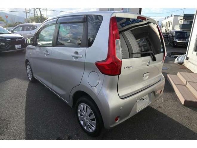 デイズS 4WD CDプレイヤー エマージェンシーブレーキ 運転席シートヒーター 踏み間違い衝突防止アシスト 660