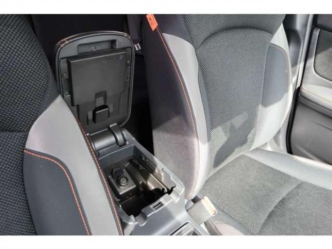 インプレッサXV2.0i-L アイサイト 4WD 純正ナビ バックカメラ ETC 前側ドラレコ 2000