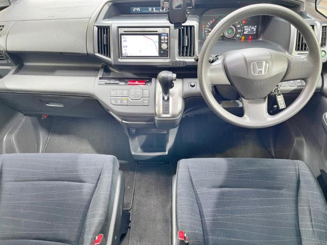 ステップワゴン2.0G Lパッケージ 4WD 5年保証 両側パワスラ ナビ Bカメ ETC 夏冬タイヤ 寒冷地仕様 禁煙 車検整備2年付