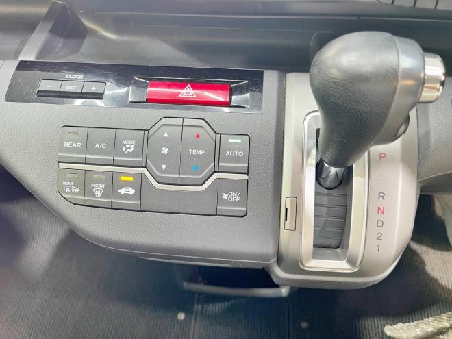 ステップワゴン2.0G Lパッケージ 4WD 5年保証 両側パワスラ ナビ Bカメ ETC 夏冬タイヤ 寒冷地仕様 禁煙 車検整備2年付