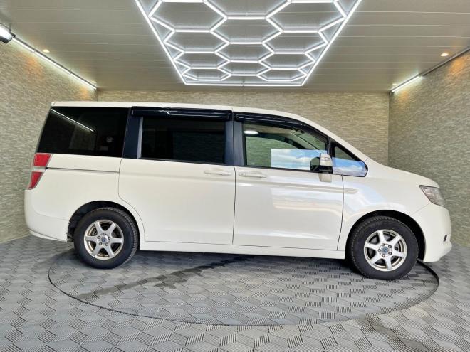 ステップワゴン2.0G Lパッケージ 4WD 5年保証 両側パワスラ ナビTV Bカメ ETC 寒冷地仕様 禁煙 車検整備2年付 修復歴無