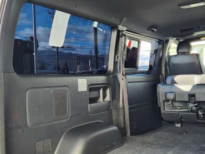 ハイエースバン2.8 スーパーGL ダークプライムII ロングボディ ディーゼルターボ 4WD　415COBRA　フロントスポイラー&ステージ2ルーフスポイラー&ローフォルムフェンダー&バッドラッカーIV18インチAW&TOYO　H30　225/50R18　バッドフェイスボンネット 2800