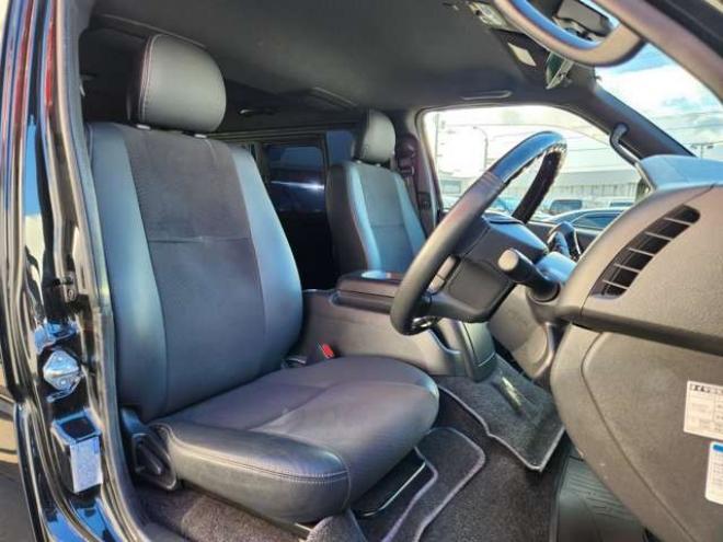 ハイエースバン2.8 スーパーGL ダークプライムII ロングボディ ディーゼルターボ 4WD　415COBRA　フロントスポイラー&ステージ2ルーフスポイラー&ローフォルムフェンダー&バッドラッカーIV18インチAW&TOYO　H30　225/50R18　バッドフェイスボンネット 2800