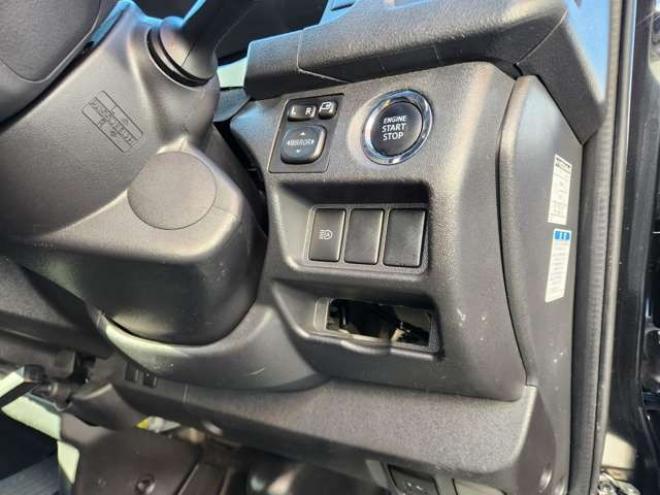 ハイエースバン2.8 スーパーGL ダークプライムII ロングボディ ディーゼルターボ 4WD　415COBRA　フロントスポイラー&ステージ2ルーフスポイラー&ローフォルムフェンダー&バッドラッカーIV18インチAW&TOYO　H30　225/50R18　バッドフェイスボンネット 2800