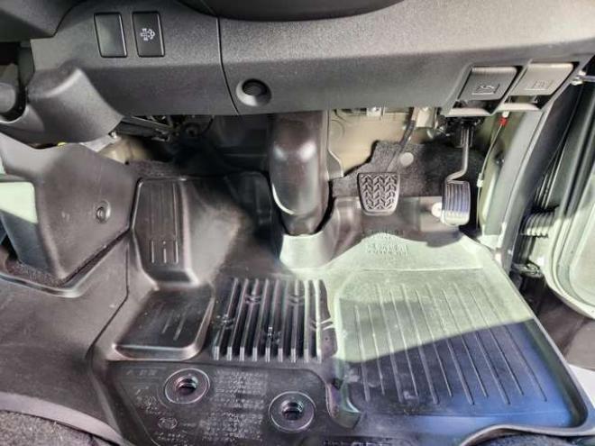 ハイエースバン2.8 スーパーGL ダークプライムII ロングボディ ディーゼルターボ 4WD　415COBRA　フロントスポイラー&ステージ2ルーフスポイラー&ローフォルムフェンダー&バッドラッカーIV18インチAW&TOYO　H30　225/50R18　バッドフェイスボンネット 2800