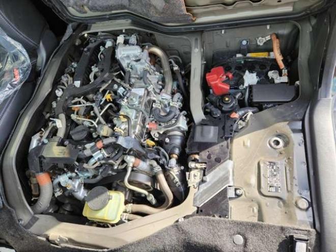 ハイエースバン2.8 スーパーGL ダークプライムII ロングボディ ディーゼルターボ 4WD　415COBRA　フロントスポイラー&ステージ2ルーフスポイラー&ローフォルムフェンダー&バッドラッカーIV18インチAW&TOYO　H30　225/50R18　バッドフェイスボンネット 2800