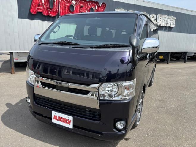 レジアスエース2.8 スーパーGL ダークプライムII ロングボディ ディーゼルターボ 4WD　415COBRA　S-6ボンネット&クリーンルック3Fリップ&ステージ2ルーフスポイラー&バッドラッカーSD-6　17インチAW　ヨコハマPARADA215/60R17　両側パワースライドドア　ETC　社外コンソールBOX 2800