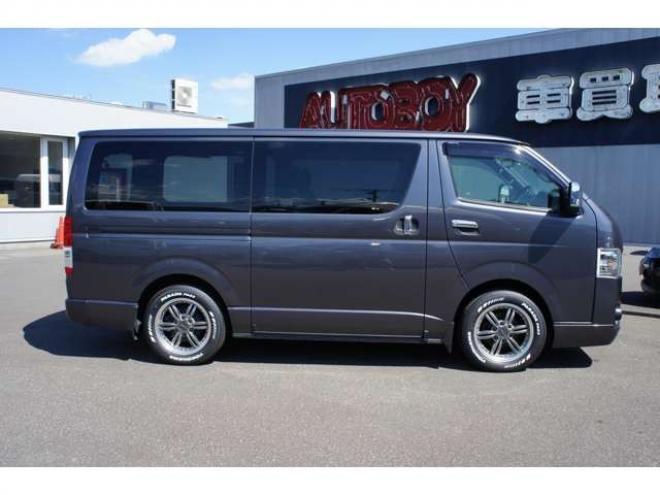 ハイエースバン2.8 スーパーGL ダークプライムII ロングボディ ディーゼルターボ 4WD　415COBRA　クリーンルック3 Fスポイラー&BY2Neoボンネット&ステージ2ルーフスポイラー&バッドラッカー17インチAW&フラットベッドキット　ヨコハマPARADA215/60R17　両側パワースライドドア　デジタルインナー 2800