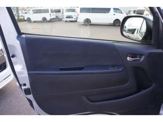 レジアスエース2.8 スーパーGL ロングボディ ディーゼルターボ 4WD　415COBRA丸目キット&CL3フロントリップ&ステージIリアスポ　415SAFARIオーバーフェンダー　ESSEXステラ16インチAW　TOYOオープンカントリーR/T　415COBRAベッドキット　寒冷地仕様　純正ETC 新品シートカバー 2800