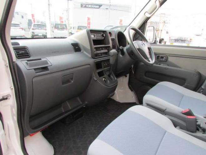 ハイゼットカーゴ スローパー(リアシートレス)+ 折り畳み補助シート 福祉車両 4WD 660