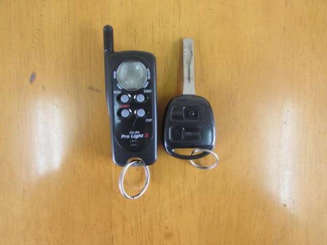 ランドクルーザー100 4.2 VXリミテッド Gセレクション ツーリングエディション ディーゼルターボ 4WD クルーズコントロール/シートヒーター/パワーシート/ETC/社外ナビ/フルセグTV/バックカメラ/ヒッチメンバー/GANADORマフラー 4200