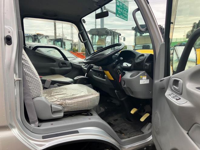 ダイナ中古　トヨエース平ボディ　4WD