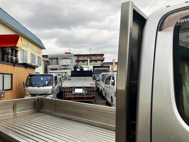 ダイナ中古　トヨエース平ボディ　4WD
