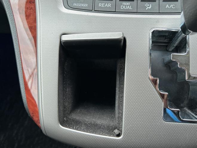 ヴェルファイア2.4ZプラチナセレクションⅡ 4WD　ローンが不安な方＜優遇ローン＞本州仕入　寒冷地仕様　両側パワースライドドア　社外ナビ 4WD