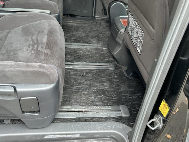 ヴェルファイア2.4ZプラチナセレクションⅡ 4WD　ローンが不安な方＜優遇ローン＞本州仕入　寒冷地仕様　両側パワースライドドア　社外ナビ 4WD