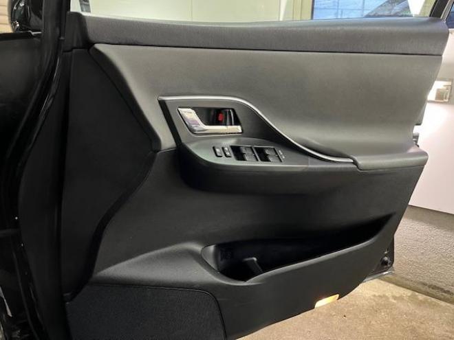 マークXジオ２４０　エアリエル　寒冷地仕様　禁煙車　ＷＡＫＯＳバリアスコーティング済　社外１７インチＡＷ　純正１６ＡＷ＋スタッドレスタイヤ付　ケンウッドナビ（フルセグ地デジ　ＤＶＤ再生　Ｂｌｕｅｔｏｏｔｈ）　ＰＵＳＨスタート　スマートキー　フロントガラス熱線　横滑り防止装置　タイミングチェーン車　ＨＩＤヘッドライト 4WD 2400 5Dr