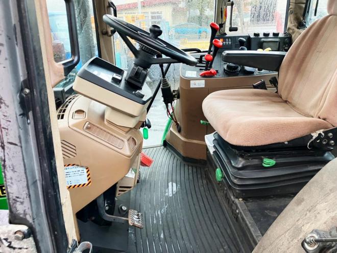 トラクタージョンディア　中古　JD6400D