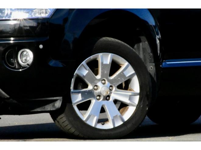 デリカD:5　４WD　Ｄパワーパッケージ　本州仕入　新品フロントガード　夏／冬タイヤ付き　両側パワースライドドア　ＥＴＣ