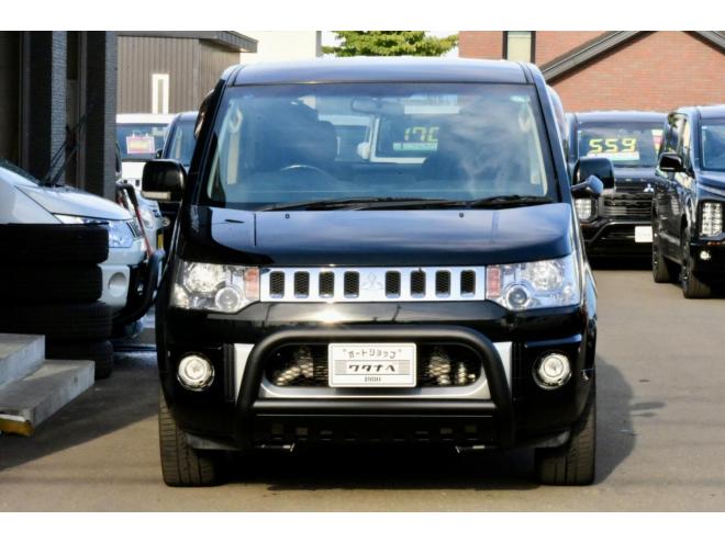 デリカD:5　４WD　Ｄパワーパッケージ　本州仕入　新品フロントガード　夏／冬タイヤ付き　両側パワースライドドア　ＥＴＣ