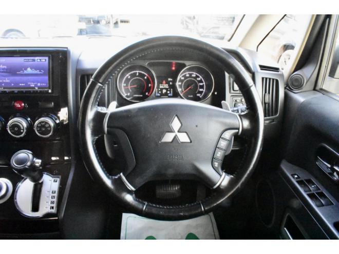 デリカD:5　４WD　Ｄパワーパッケージ　本州仕入　新品フロントガード　夏／冬タイヤ付き　両側パワースライドドア　ＥＴＣ