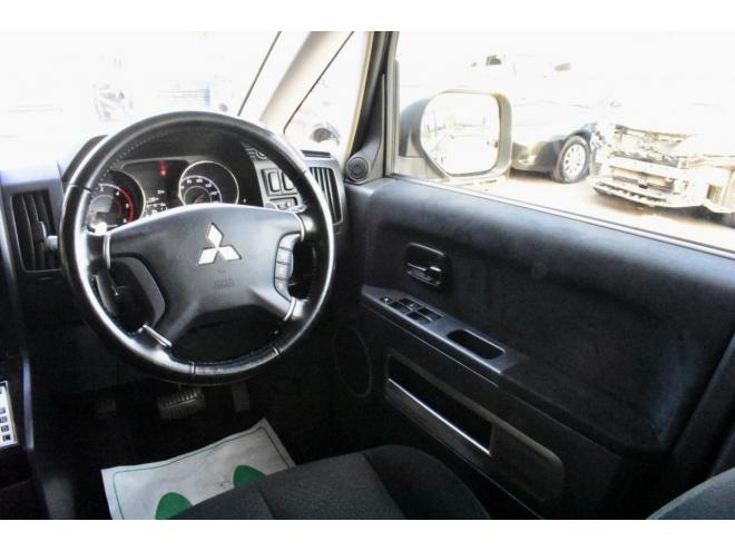 デリカD:5　４WD　Ｄパワーパッケージ　本州仕入　新品フロントガード　夏／冬タイヤ付き　両側パワースライドドア　ＥＴＣ