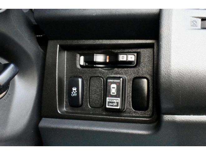 デリカD:5　４WD　Ｄパワーパッケージ　本州仕入　新品フロントガード　夏／冬タイヤ付き　両側パワースライドドア　ＥＴＣ