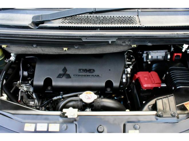 デリカD:5　４WD　Ｄパワーパッケージ　本州仕入　新品フロントガード　夏／冬タイヤ付き　両側パワースライドドア　ＥＴＣ